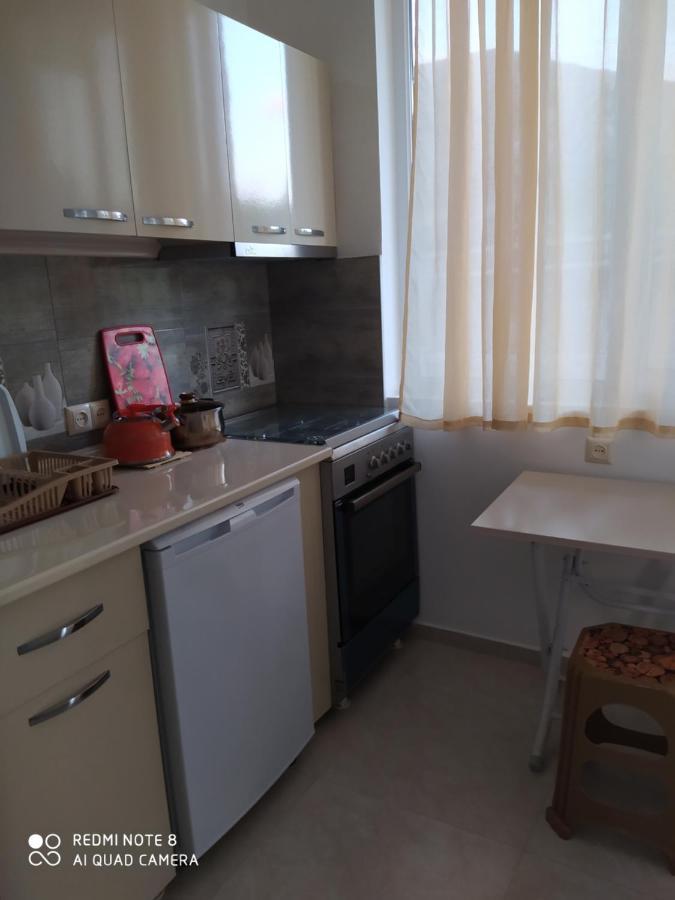 Emzari'S Apartment Kobuleti Bagian luar foto