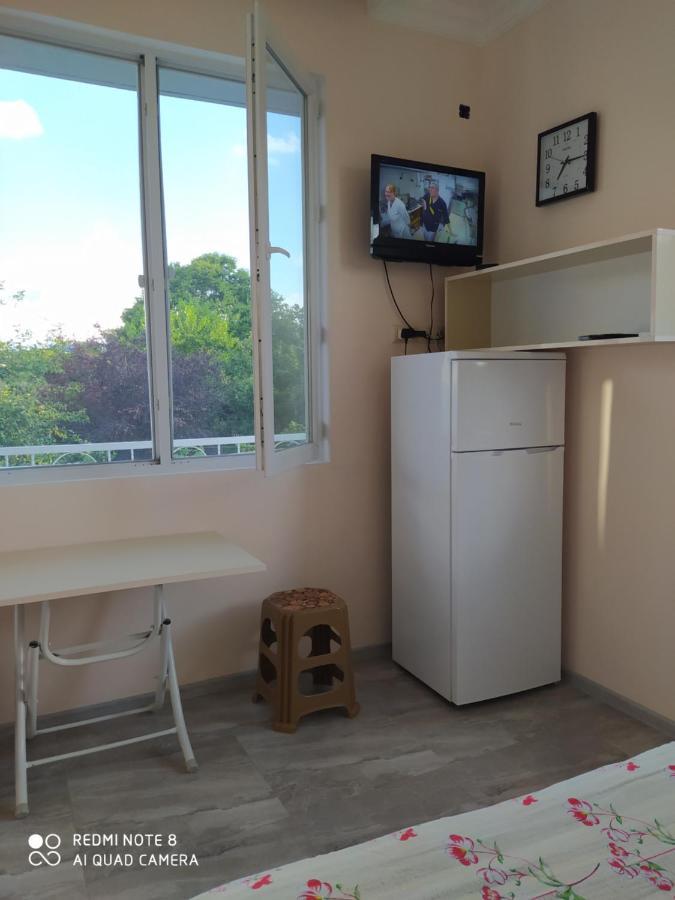 Emzari'S Apartment Kobuleti Bagian luar foto